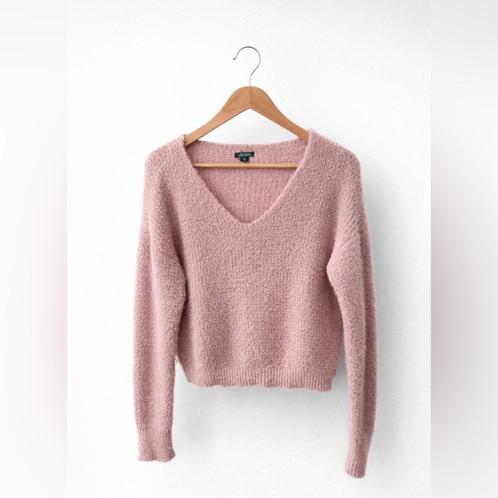 Wild Fable Soft Fuzzy Pink V-Neck Sweater